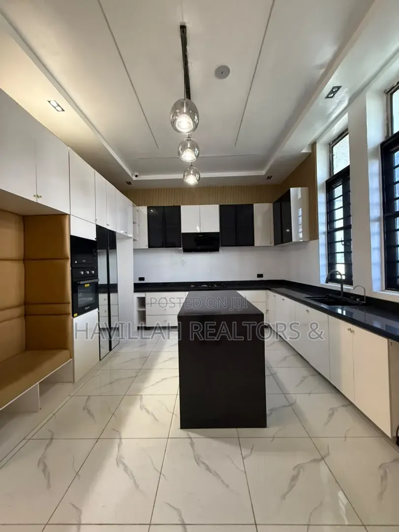 5bdrm Duplex in VGC / Ajah for sale in VGC / Ajah