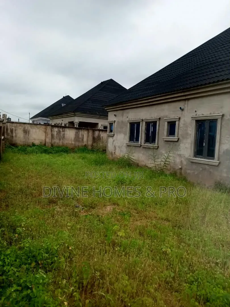 3bdrm Bungalow in By Sharia Court,, Giri for sale in Giri