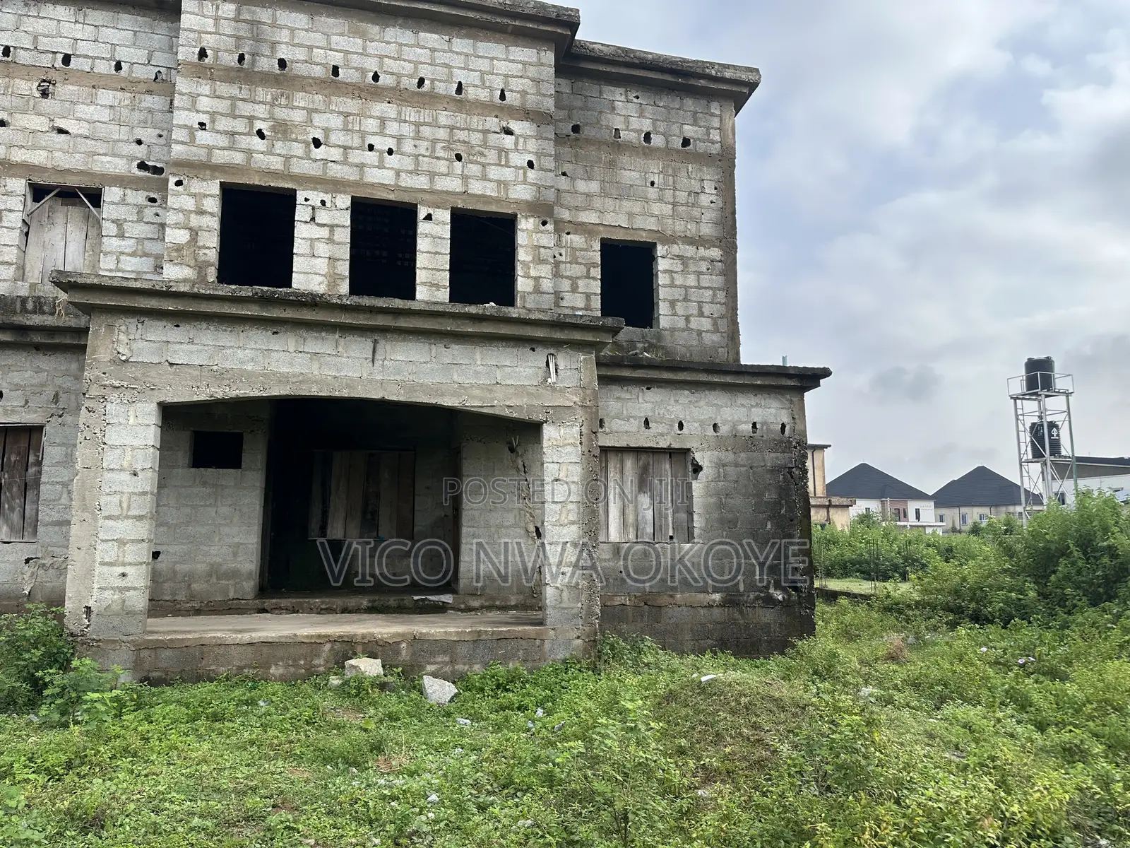 4bdrm Duplex in Seman Estate, Lugbe District for sale in Lugbe District
