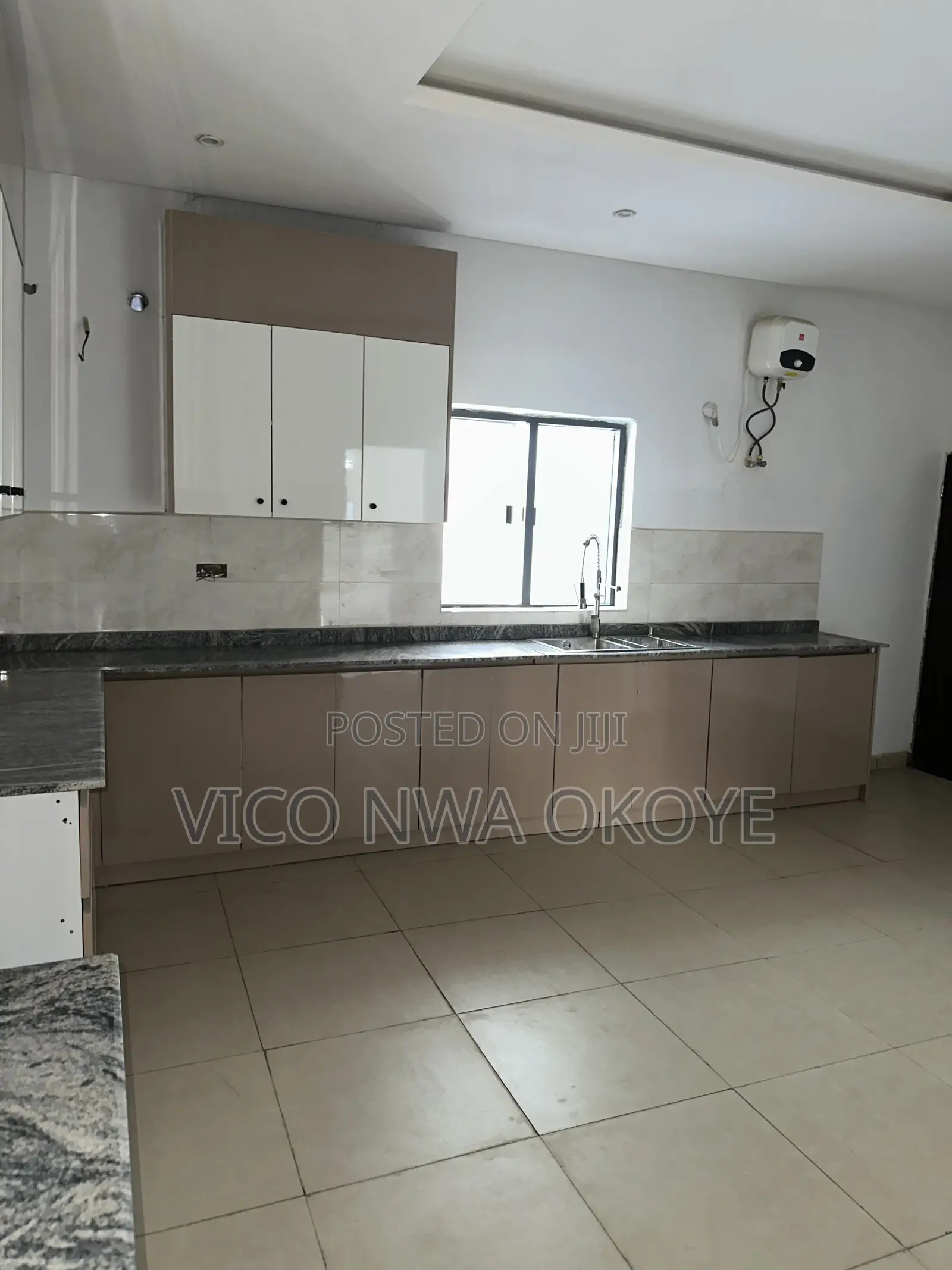 5bdrm Duplex in 231 Smart Residence for sale in Asokoro
