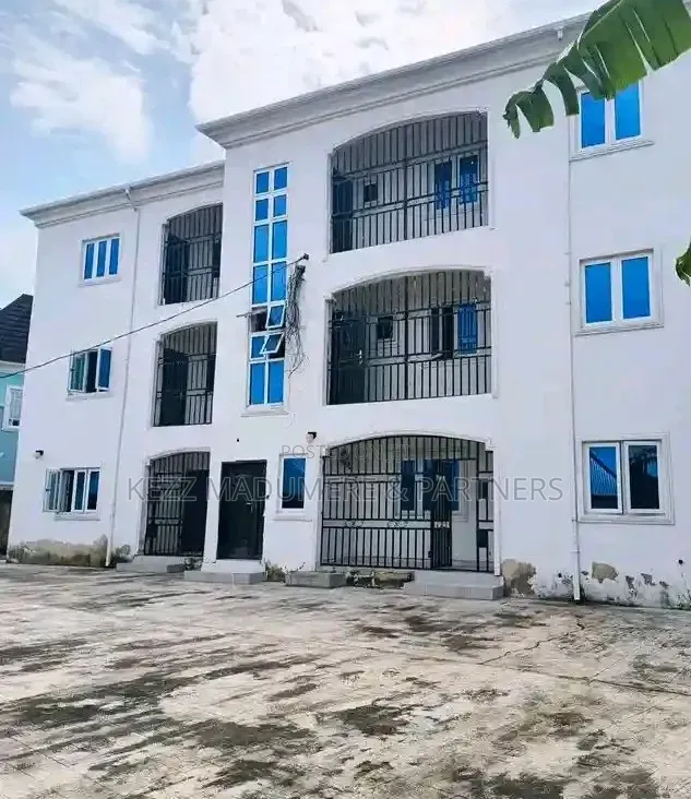 15bdrm Block of Flats in Abak Rd Before for sale in Uyo
