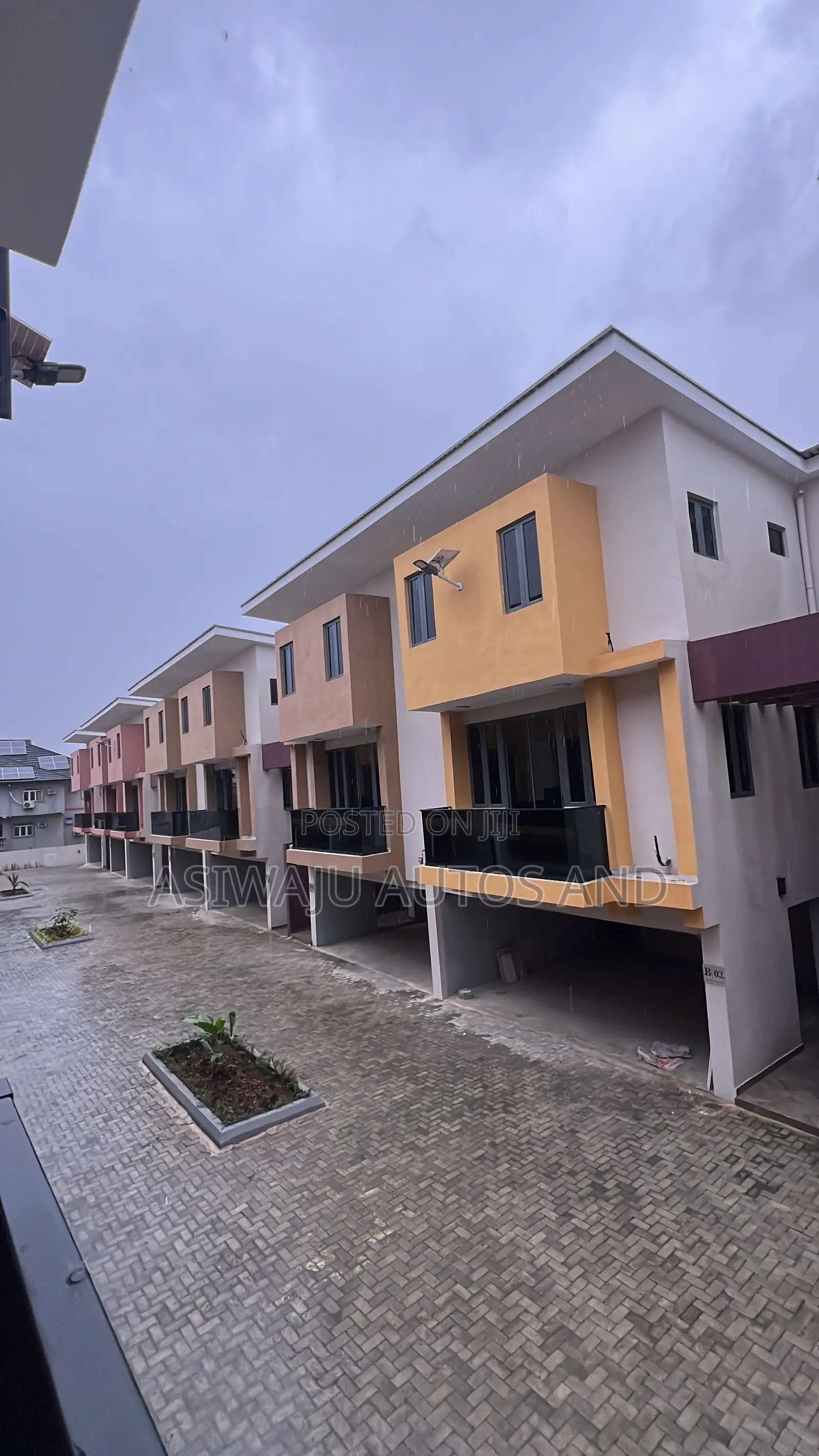 4bdrm Duplex in Akora Estate, Adeniyi Jones for sale in Adeniyi Jones