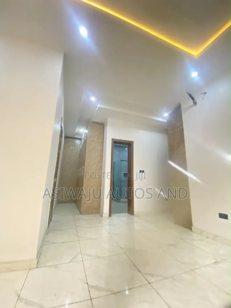 4bdrm Duplex in Abisogun Estate, Ogba for sale in Ogba