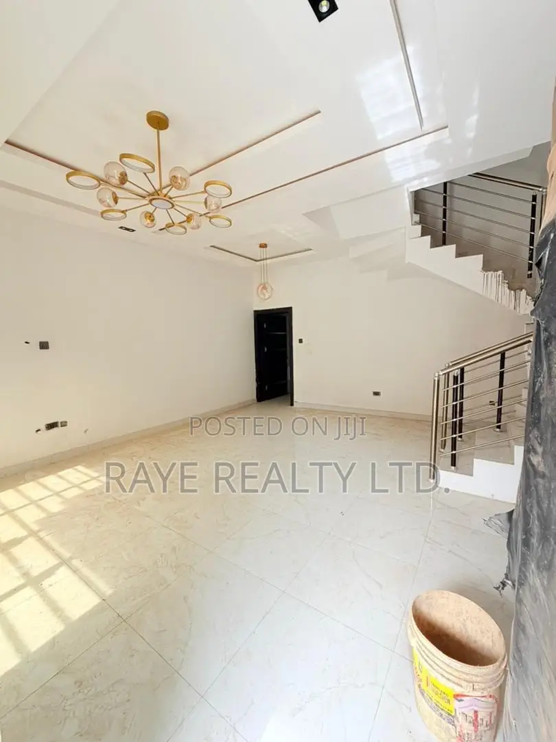 4bdrm Duplex in Magodo for sale in Magodo