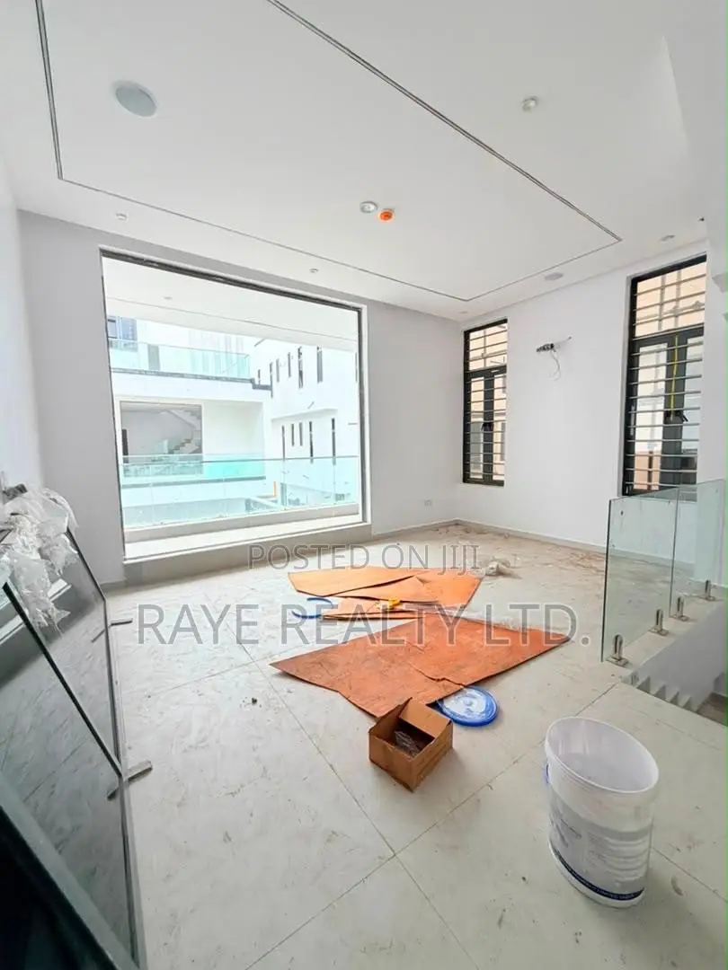 4bdrm Duplex in Omole Phase 2 for sale in Omole Phase 2