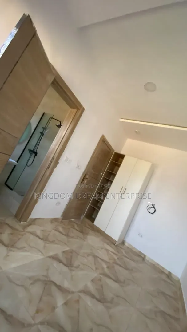 3bdrm Apartment in Ologolo Lekki Lagos for rent in Ologolo