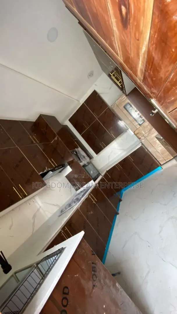 3bdrm Apartment in Ologolo Lekki Lagos for rent in Ologolo