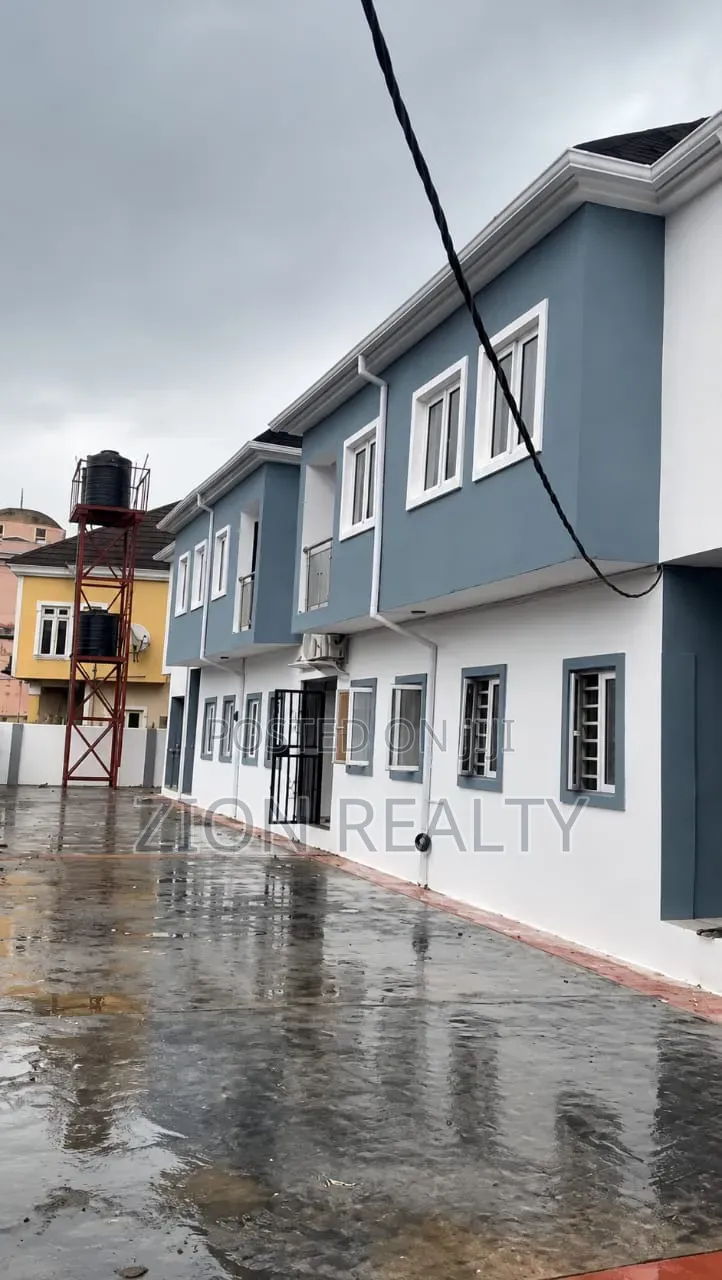 3bdrm Apartment in Elefo, Awoyaya for rent in Awoyaya