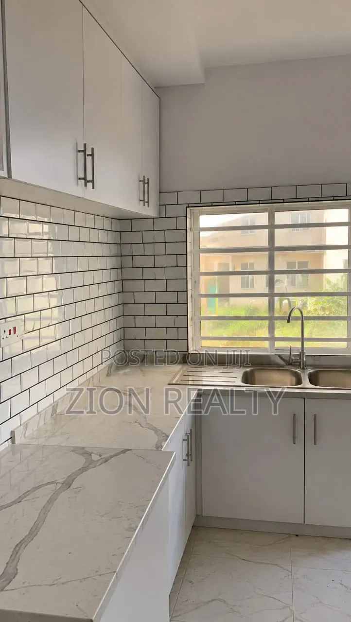 3bdrm Apartment in Elefo, Awoyaya for rent in Awoyaya