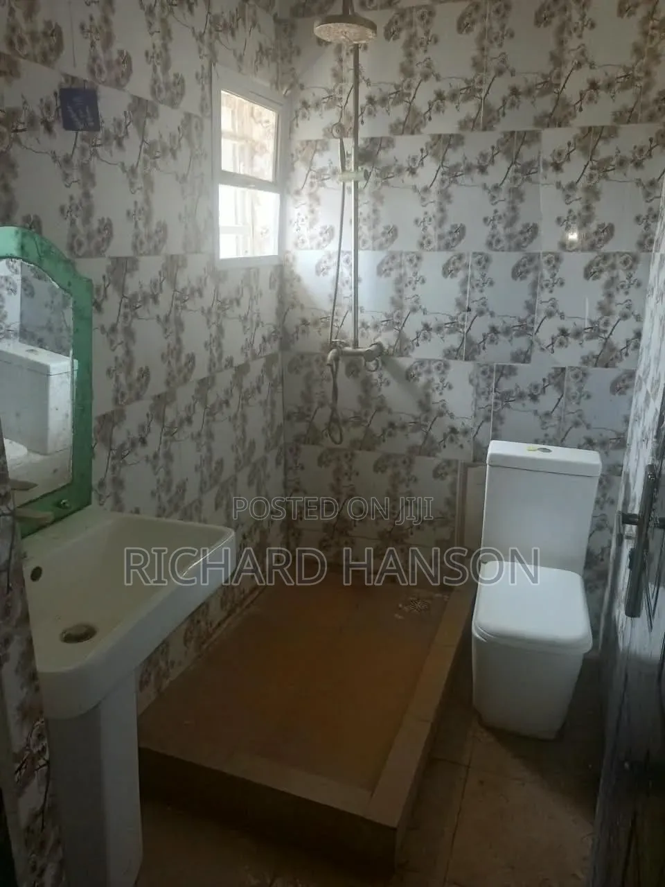 3bdrm Apartment in Secured, Peninsula Estate for rent in Peninsula Estate