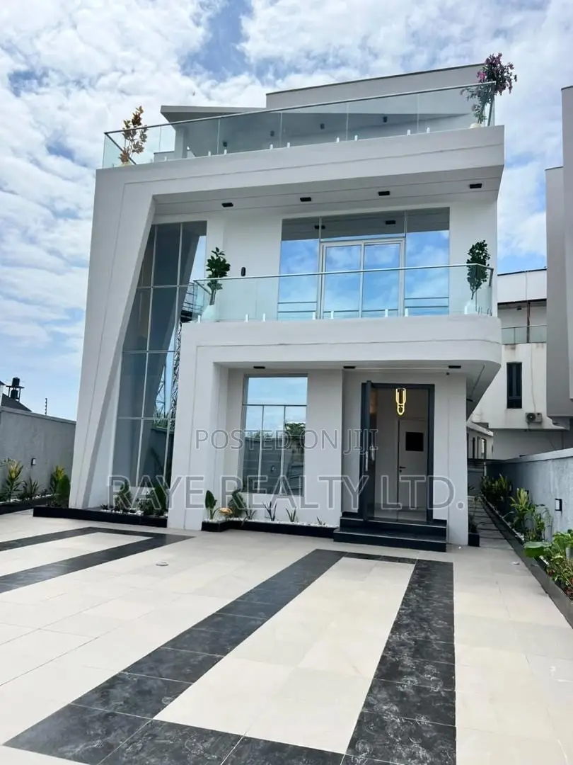 5bdrm Apartment in Chevron for sale in Chevron