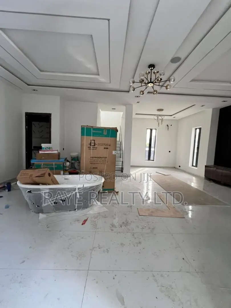 4bdrm Apartment in Ajah for sale in Ajah
