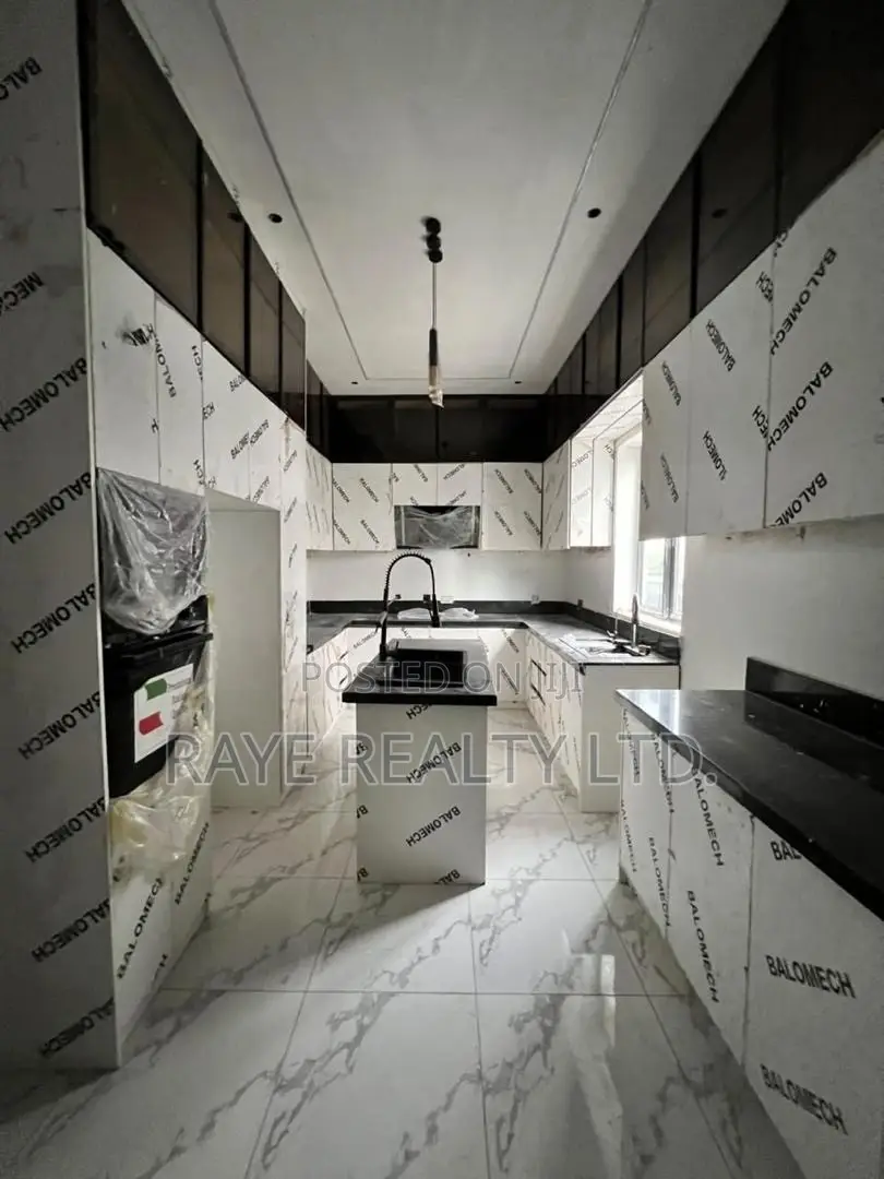4bdrm Apartment in Ajah for sale in Ajah