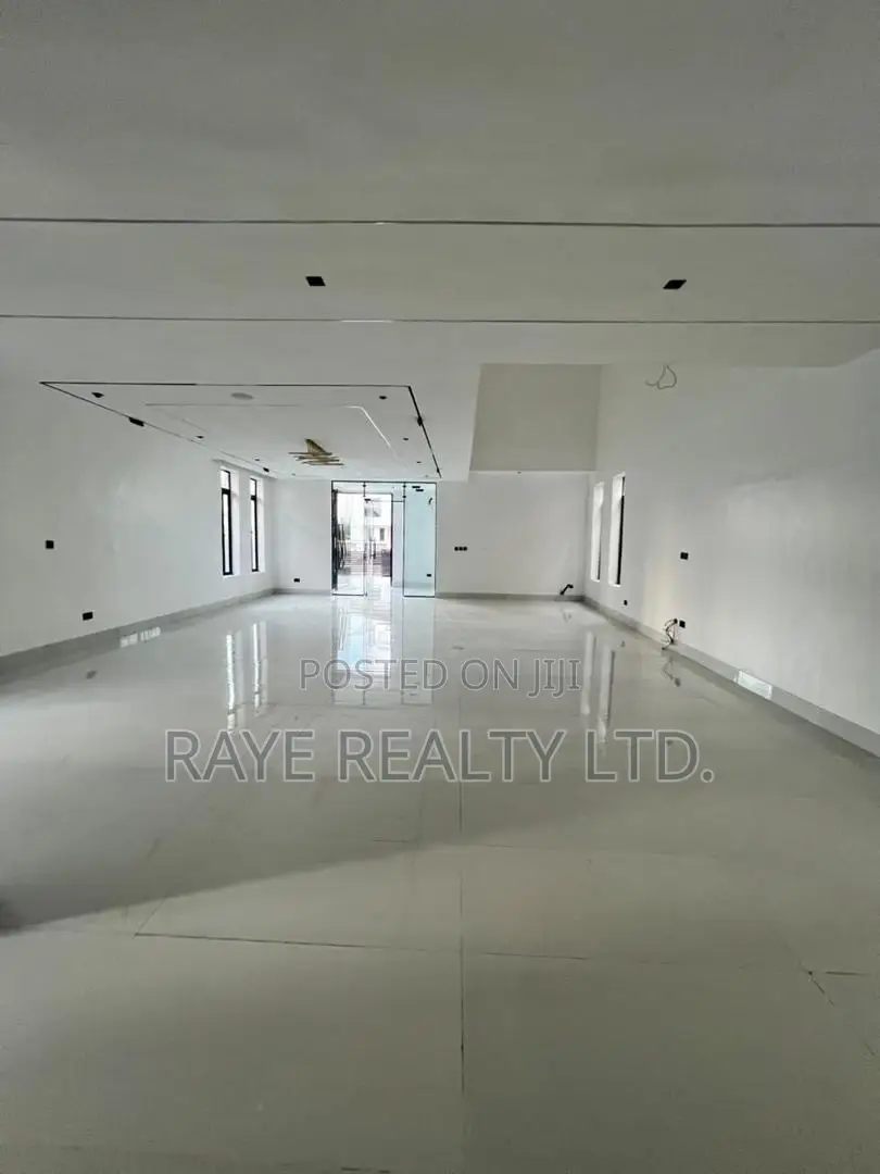 5bdrm Duplex in Ajah for sale in Ajah