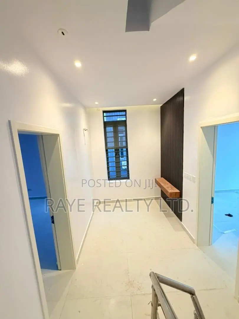 4bdrm Duplex in Adeniyi Jones for sale in Adeniyi Jones