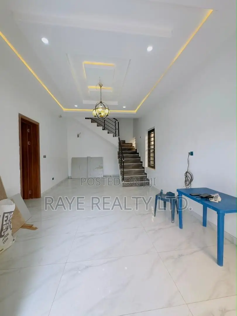 4bdrm Duplex in Ikeja for sale in Ikeja