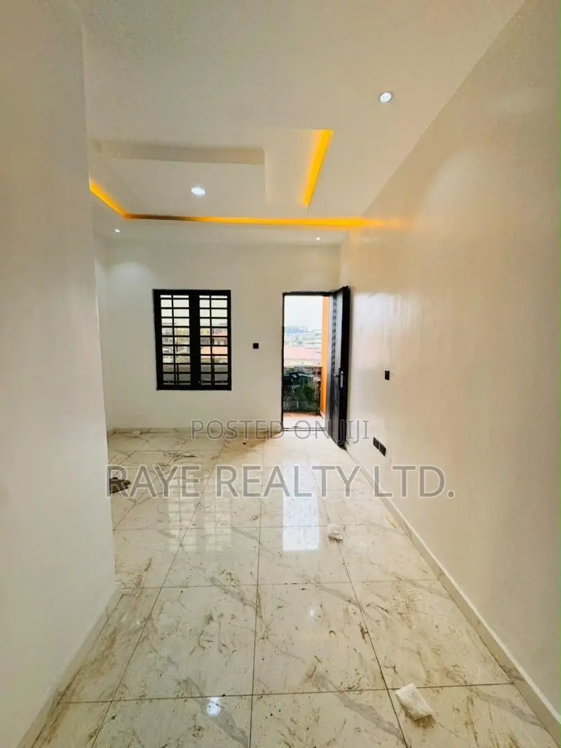 4bdrm Duplex in Berger for sale in Berger