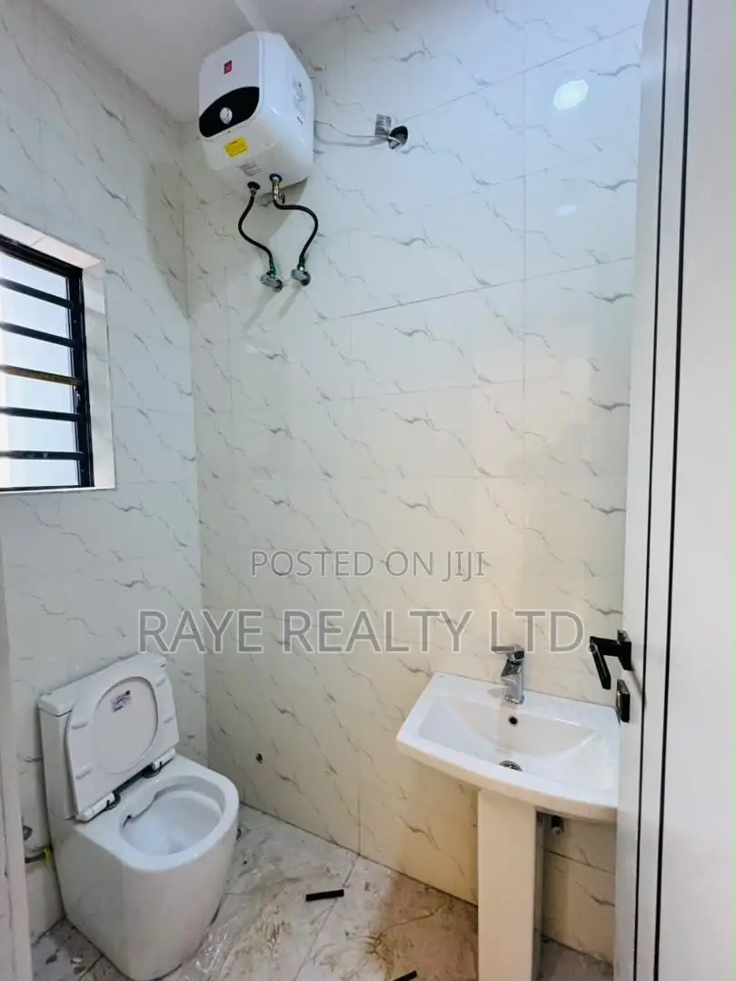 4bdrm Duplex in Berger for sale in Berger