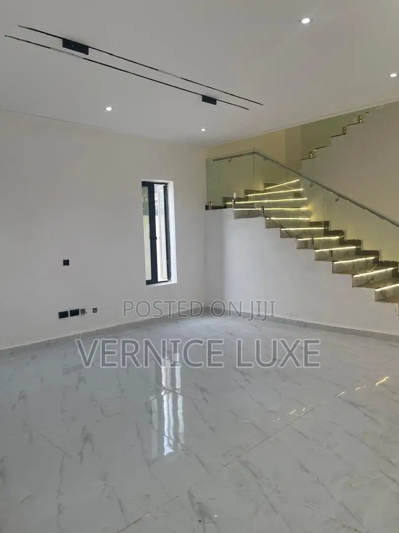 6bdrm Duplex in Ikate, Lekki for sale in Ikate