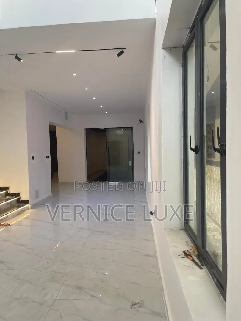6bdrm Duplex in Ikate, Lekki for sale in Ikate