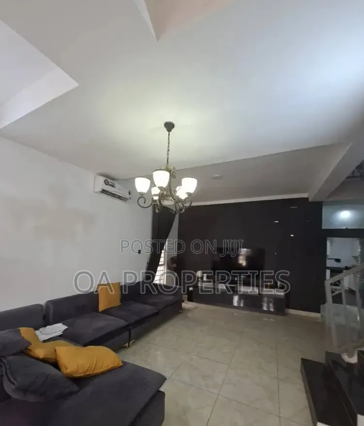 Furnished 4bdrm Duplex in Carlton Gate Estate for rent in Ibadan