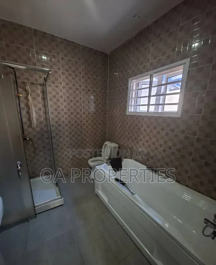 Furnished 4bdrm Duplex in Carlton Gate Estate for rent in Ibadan