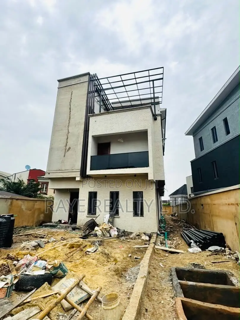 3bdrm Apartment in Gbagada for sale in Gbagada