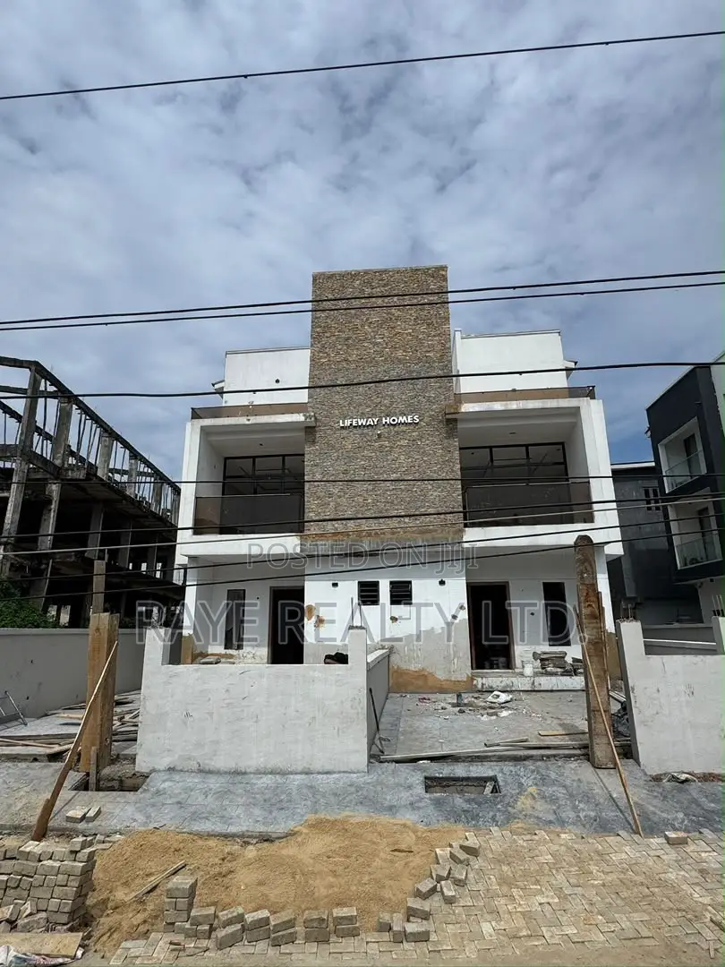4bdrm Duplex in Gbagada for sale in Gbagada