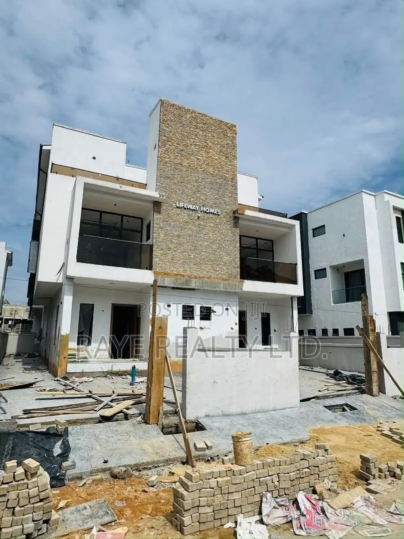 4bdrm Duplex in Gbagada for sale in Gbagada