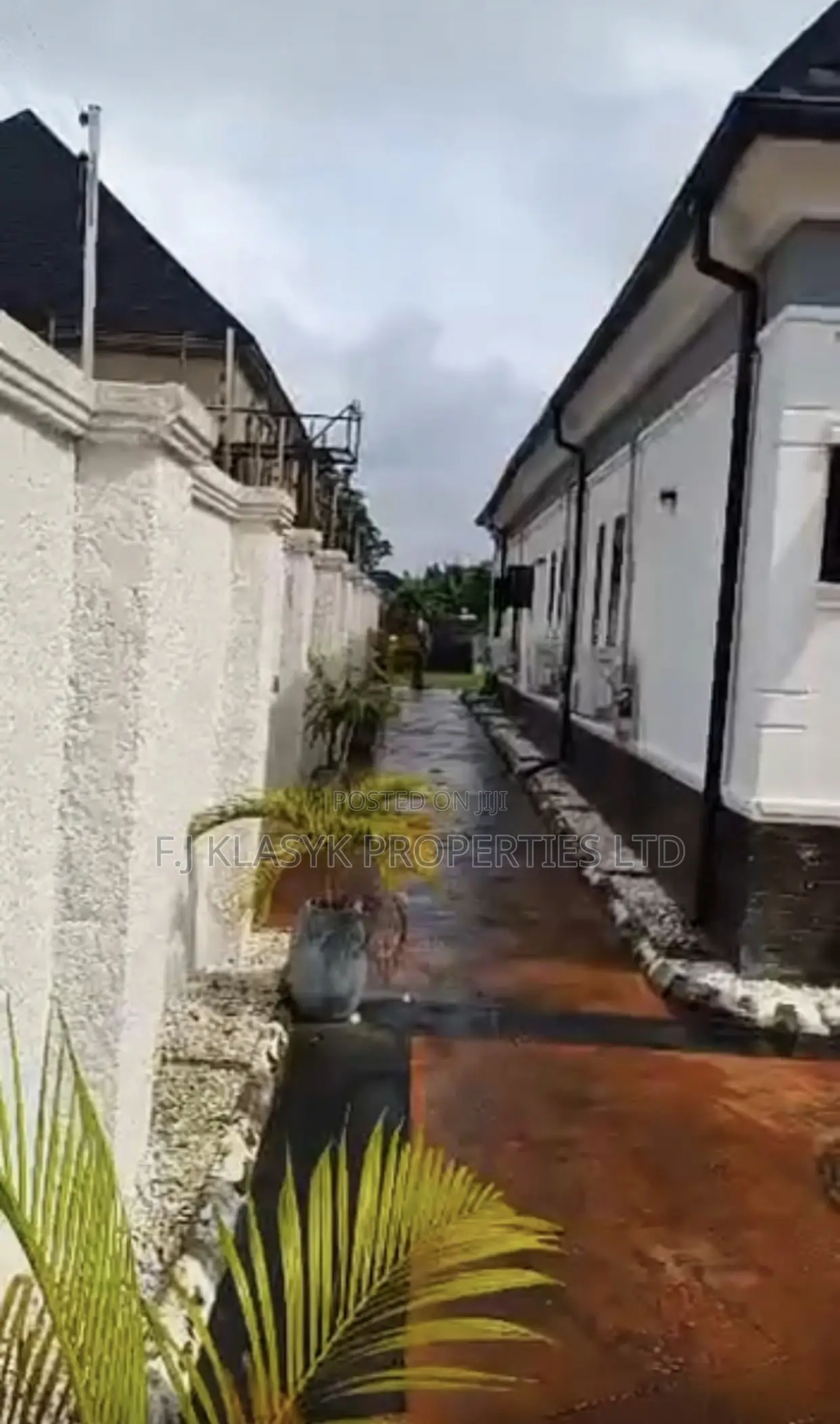 4bdrm Bungalow in Benin City for sale in Benin City