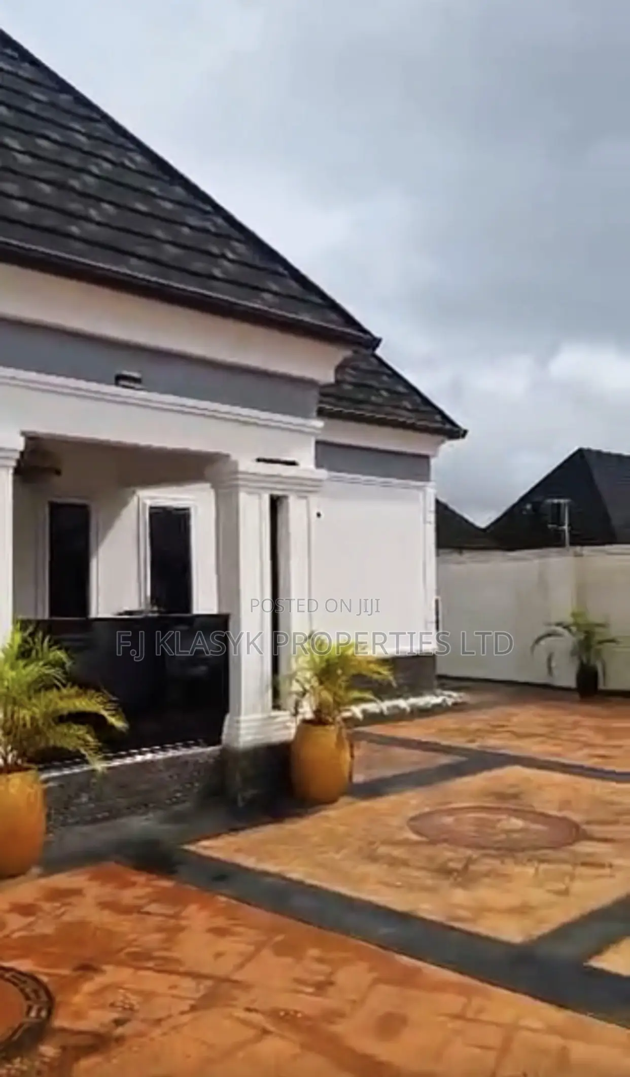 4bdrm Bungalow in Benin City for sale in Benin City