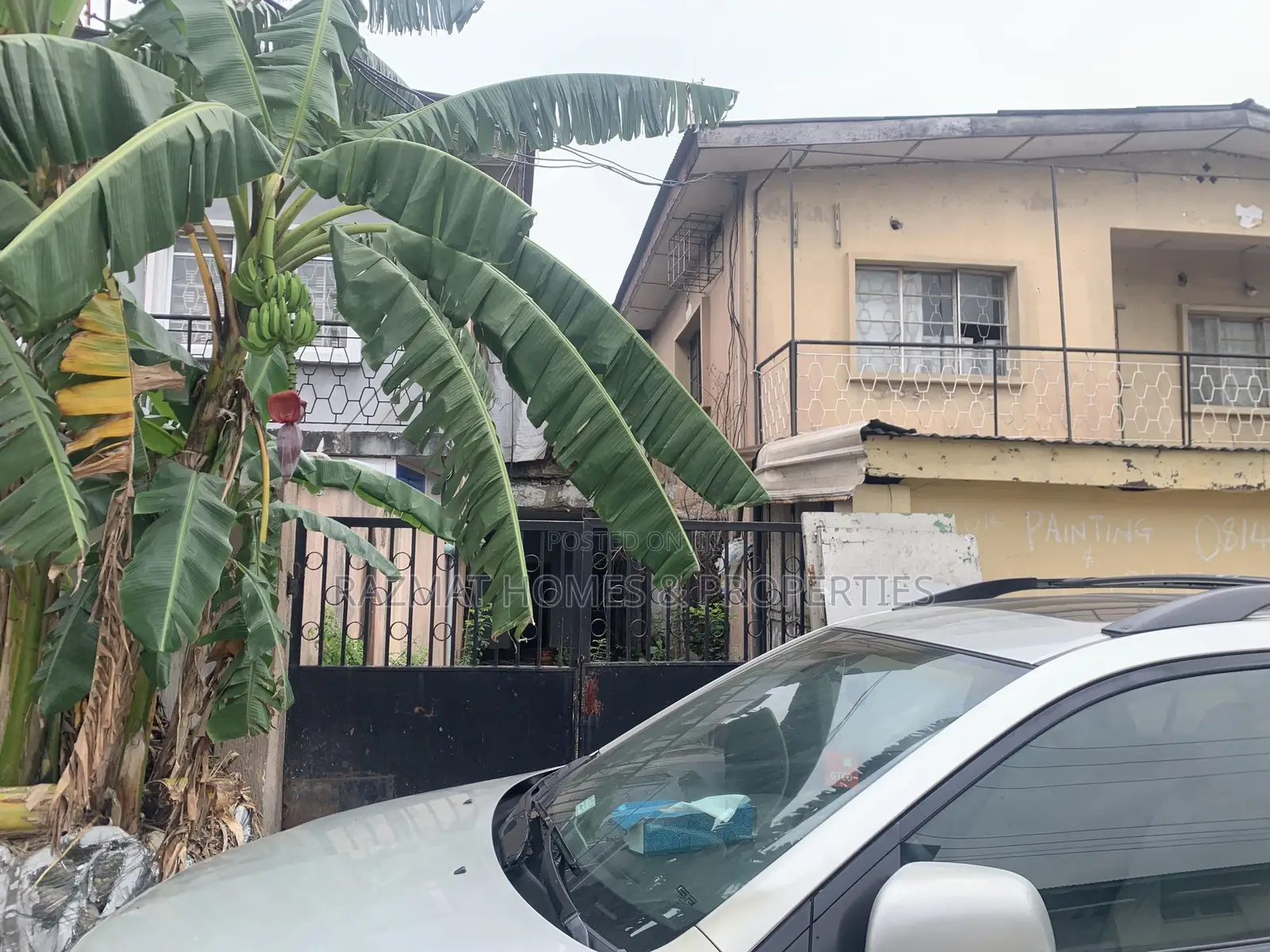3bdrm Block of Flats in Bode Thomas for sale in Bode Thomas