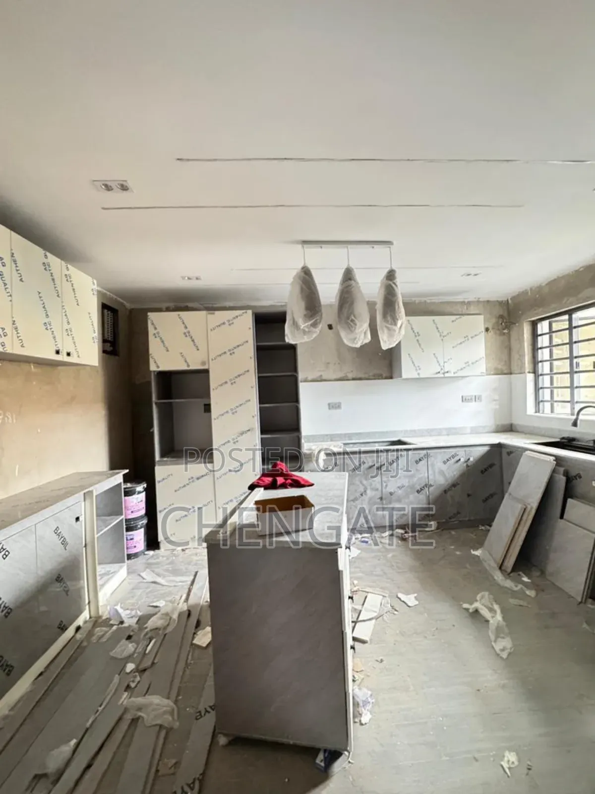 4bdrm Duplex in Yaba for sale in Yaba