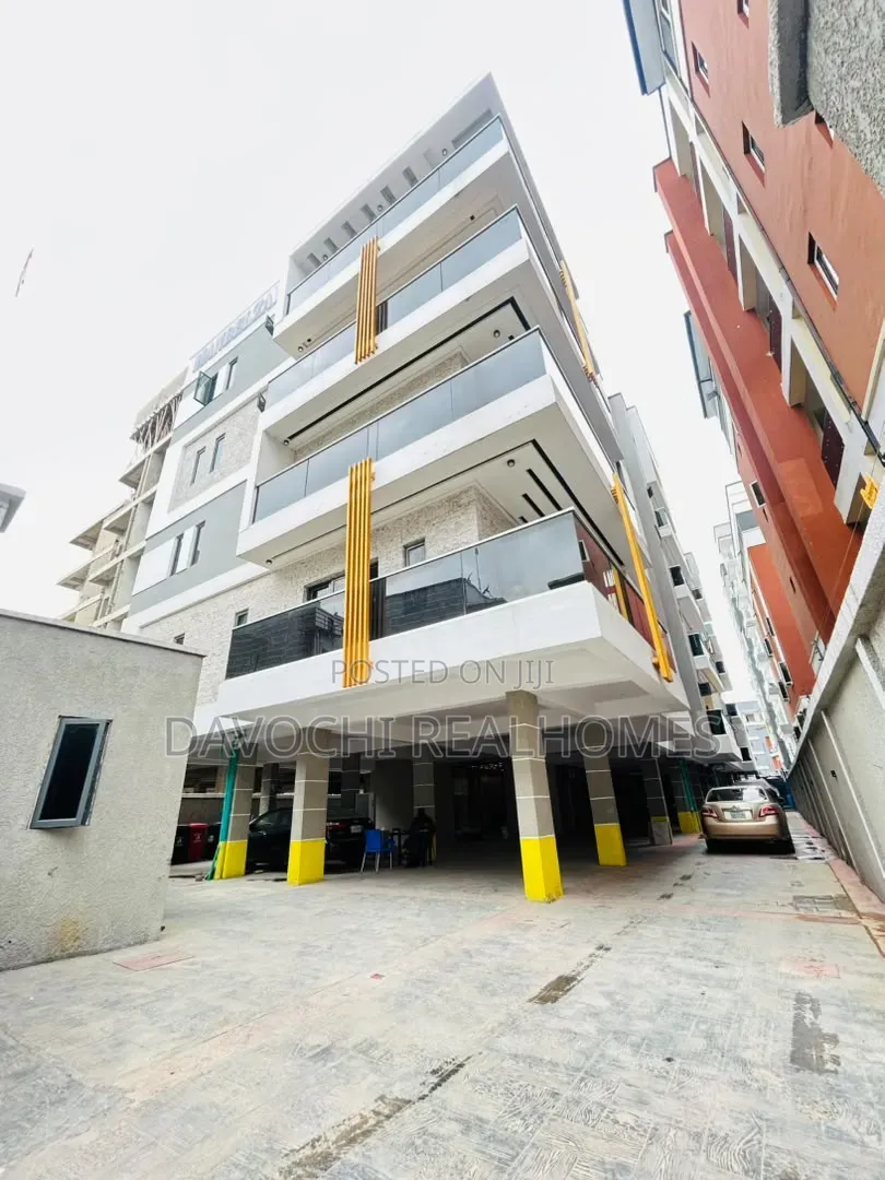 3bdrm Apartment in Lekki Phase 1 for rent in Lekki Phase 1