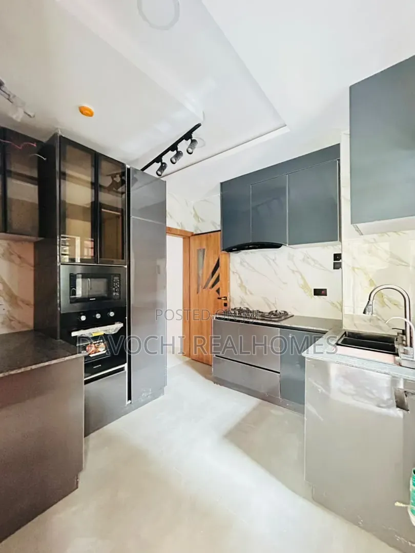 3bdrm Apartment in Lekki Phase 1 for rent in Lekki Phase 1