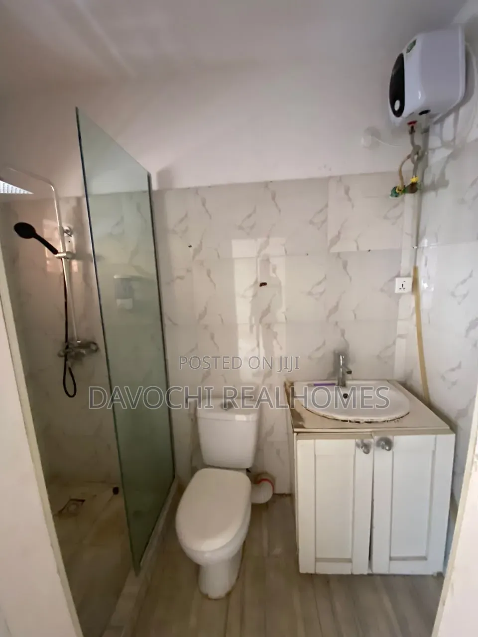4bdrm Duplex in Ikota for rent in Ikota
