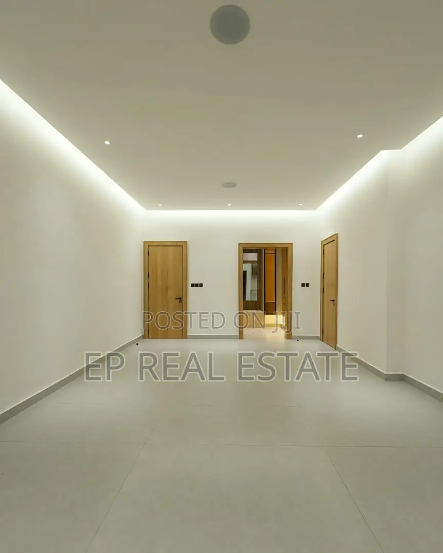 6bdrm Duplex in Wuse for sale in Wuse