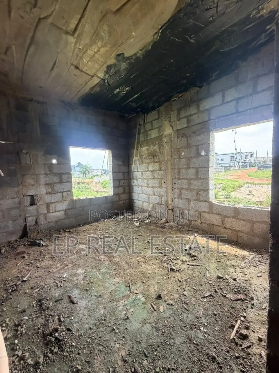 4bdrm Duplex in Lugbe District for sale in Lugbe District