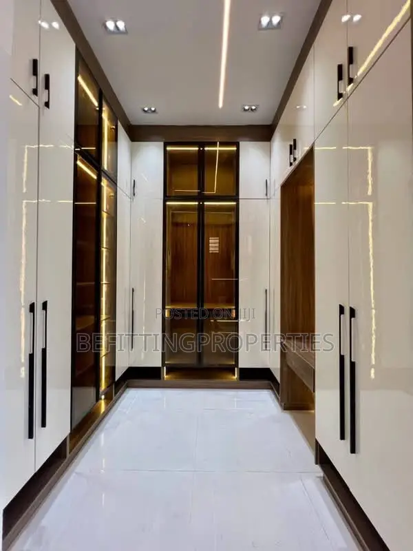 5bdrm Duplex in Lekki for sale in Lekki