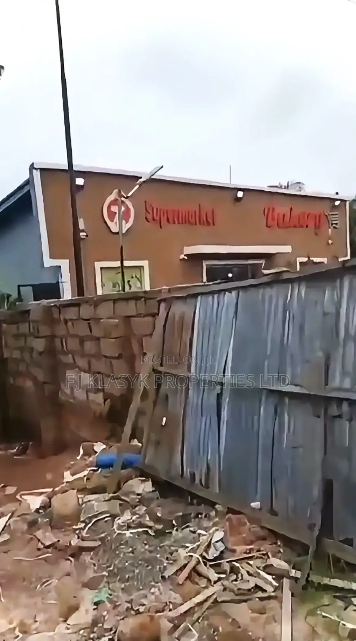 100x100ft Along Ekenwan Road, Just After Asoro Bus Stop in Benin City