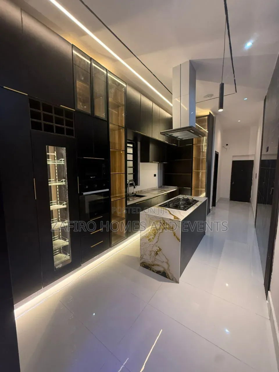 5bdrm Duplex in Lekki Palm City for sale in Lekki Gardens Estate