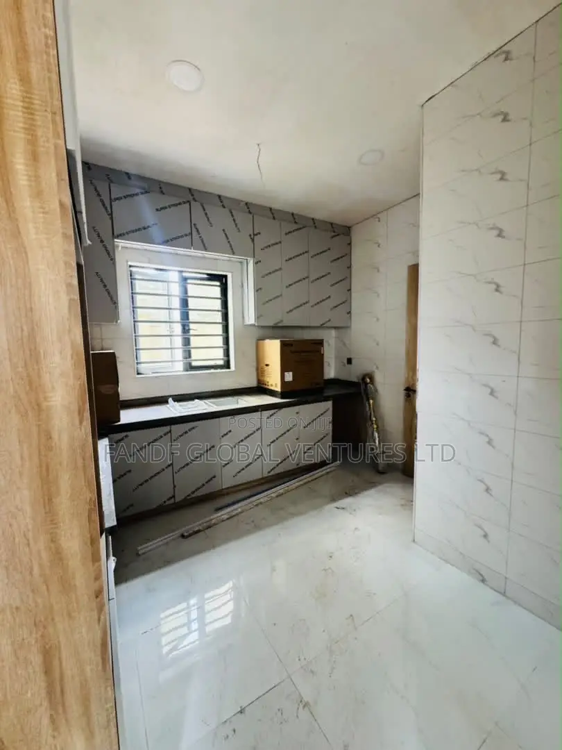 4bdrm Duplex in Fagba for sale in Fagba