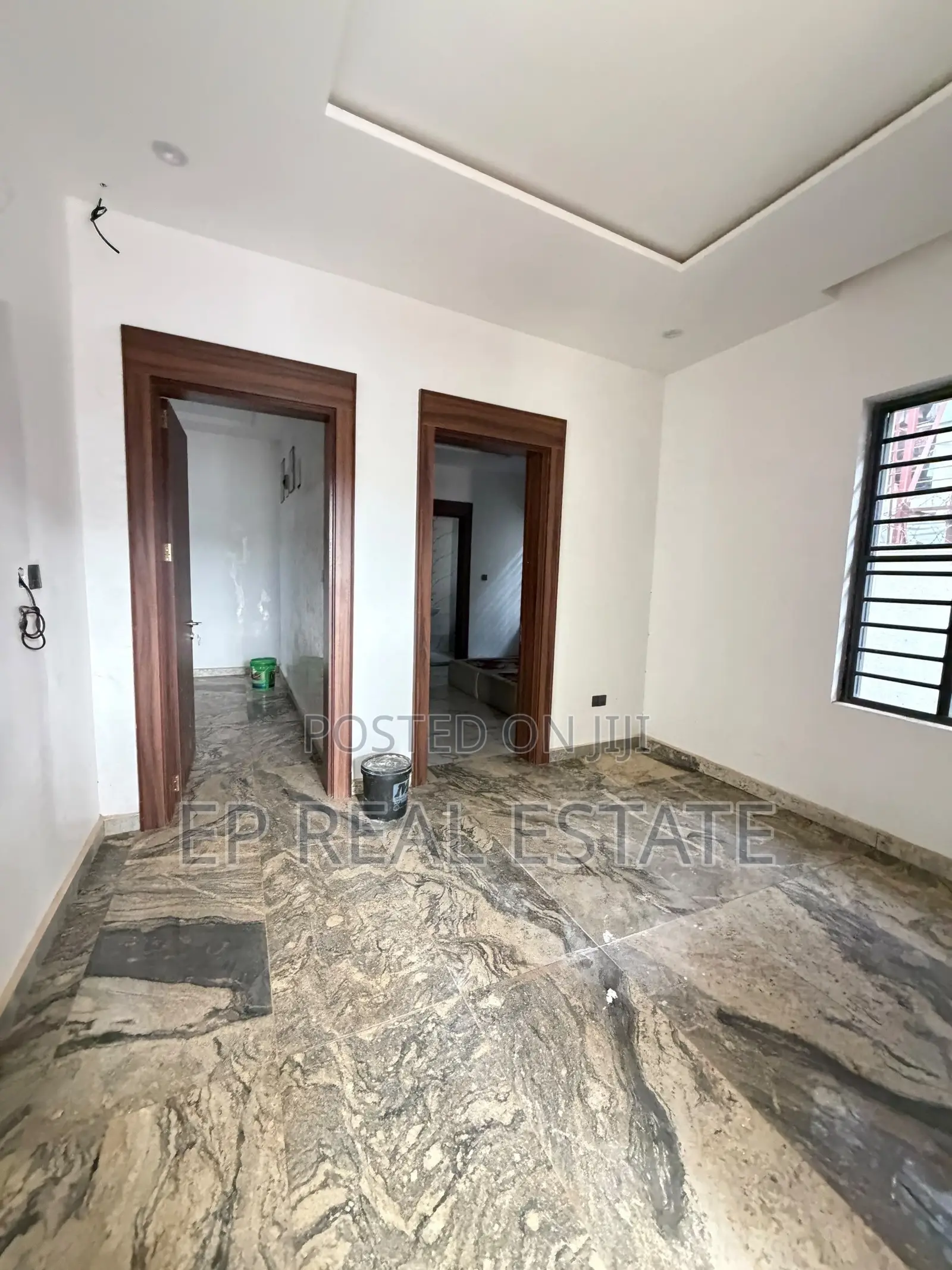 5bdrm Duplex in Apo Resettlement for sale in Apo Resettlement
