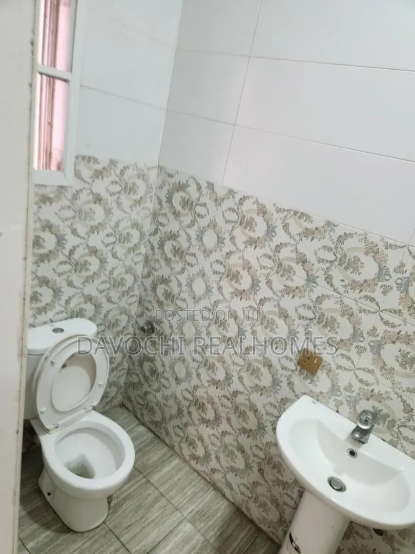 3bdrm Apartment in Chevron for rent in Chevron