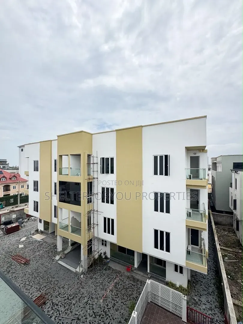 2bdrm Maisonette in Lekki Expressway for sale in Lekki Expressway