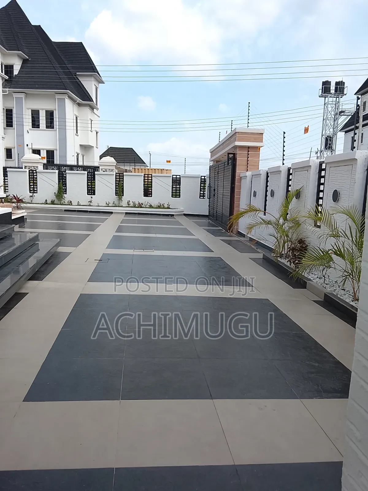 5bdrm Duplex in Seraph Estate, Dakwo District for sale in Dakwo District
