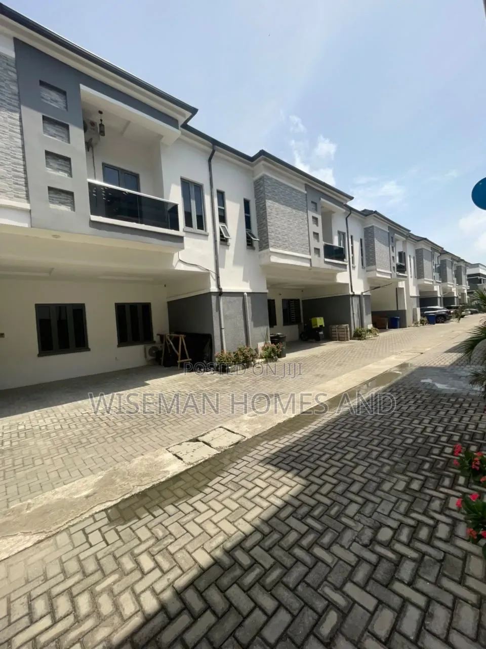 Mini Flat in Orchid Road Lekki for rent in Lekki Expressway
