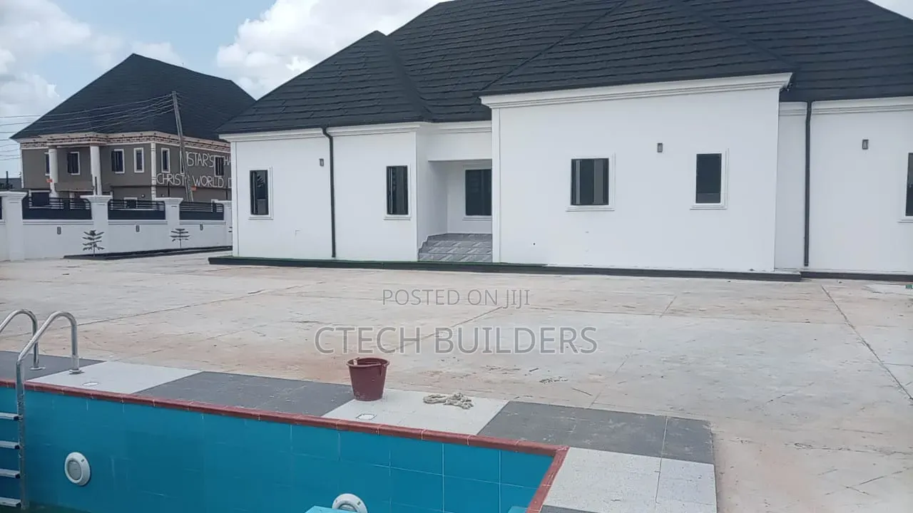 4bdrm Apartment in Benin City for sale in Benin City