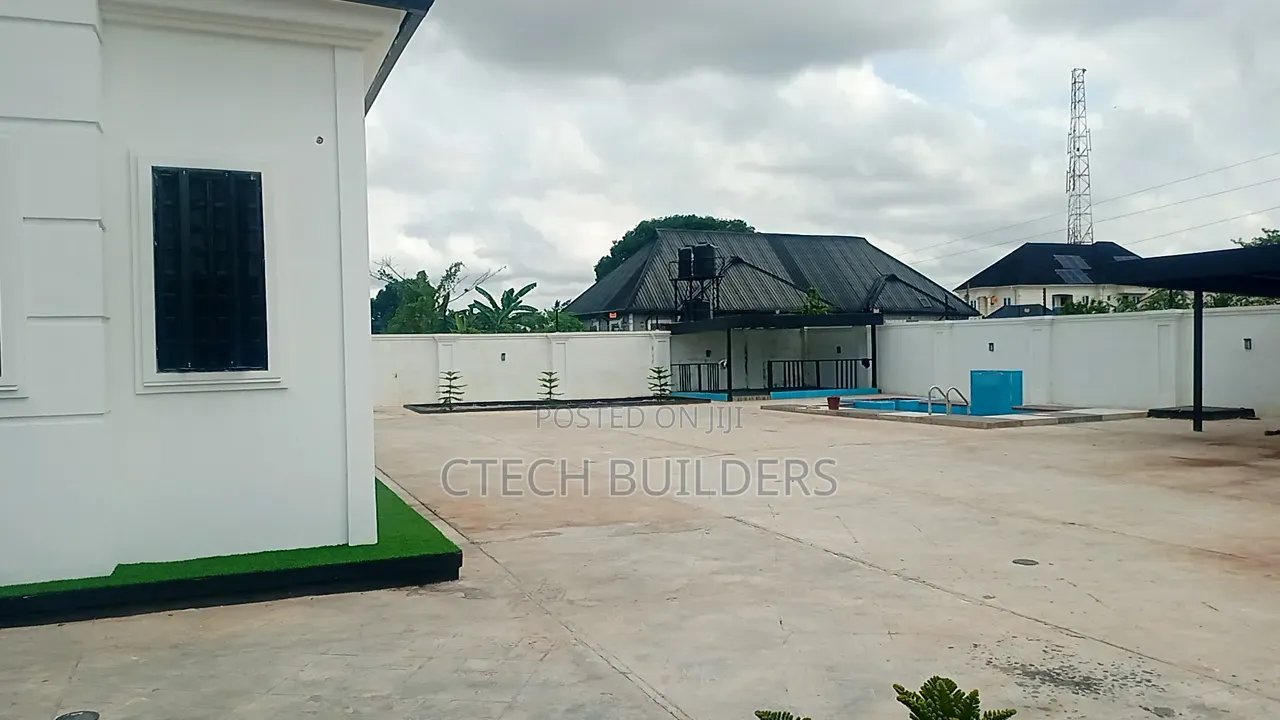 4bdrm Apartment in Benin City for sale in Benin City