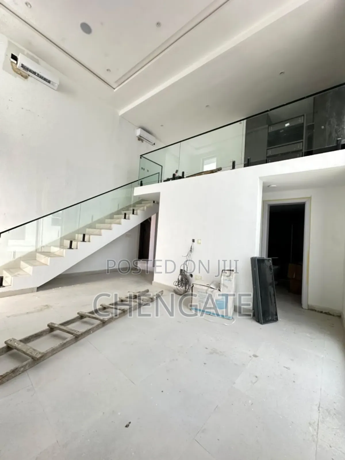 5bdrm Duplex in Lekki Phase 1 for sale in Lekki Phase 1